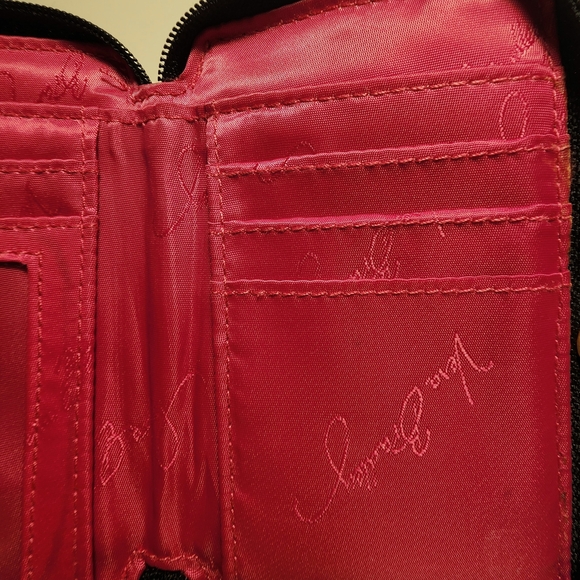 Vera Bradley Black Floral Quilted Wristlet - Picture 9 of 13